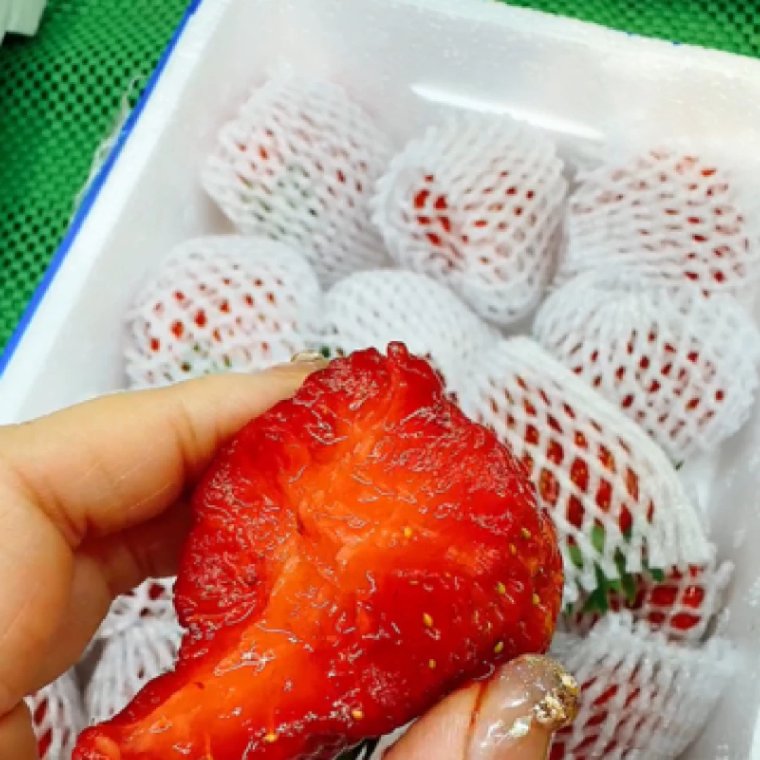 鸡蛋果草莓 2斤装