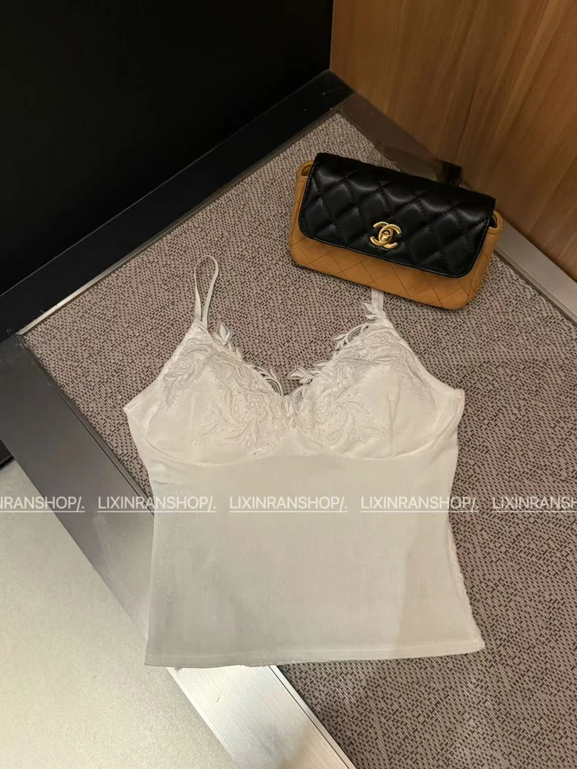 李欣然 【性感露丝】蕾丝拼接v领短款吊带背心女带胸垫内搭美背2009