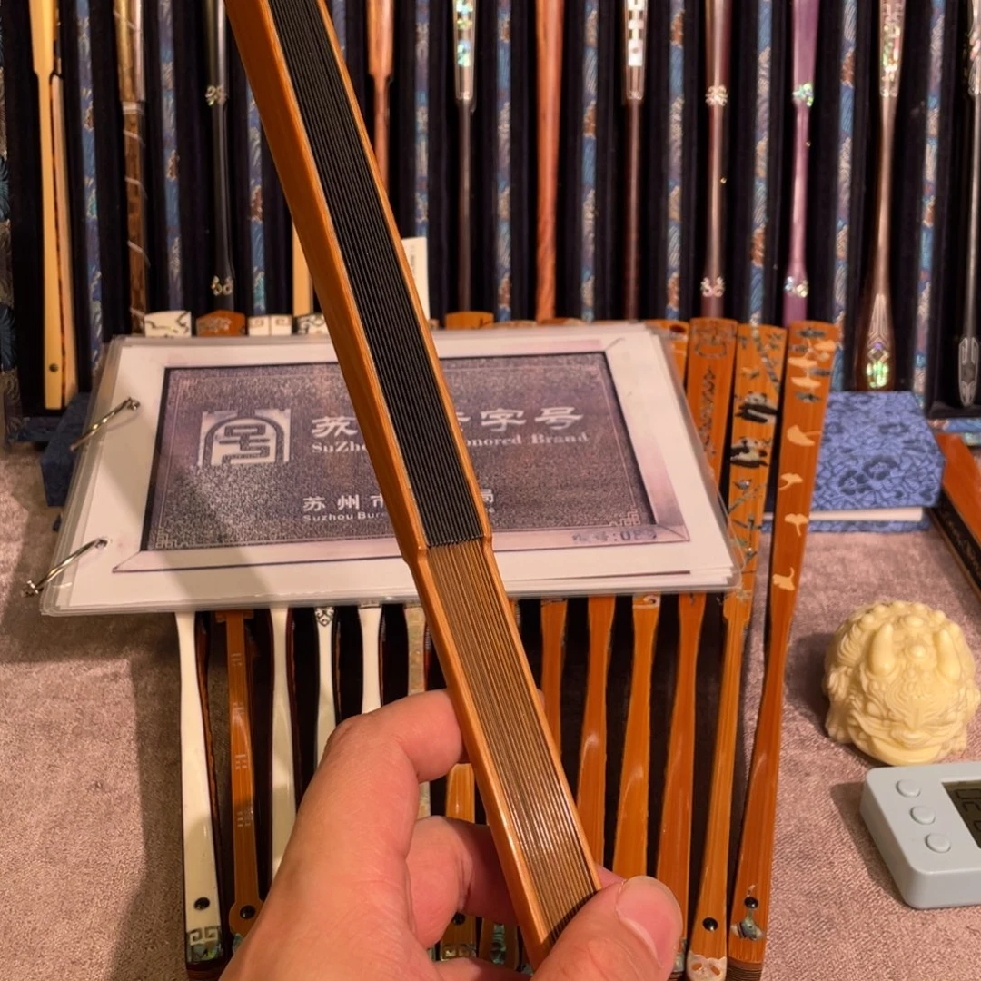 扇子手工制作工艺精湛