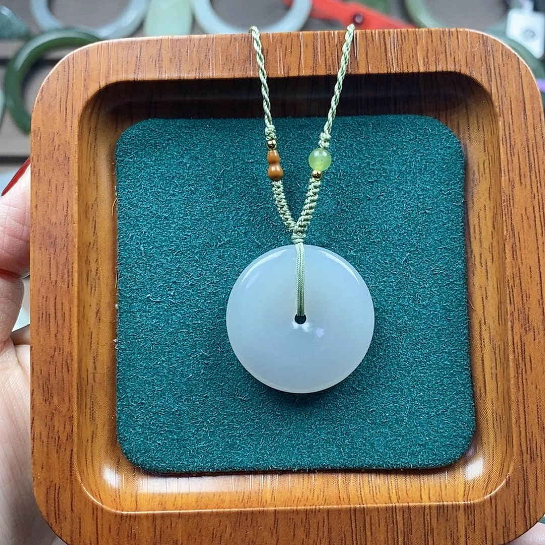 和田玉未镶嵌颈饰30mm平安扣多样性发1件