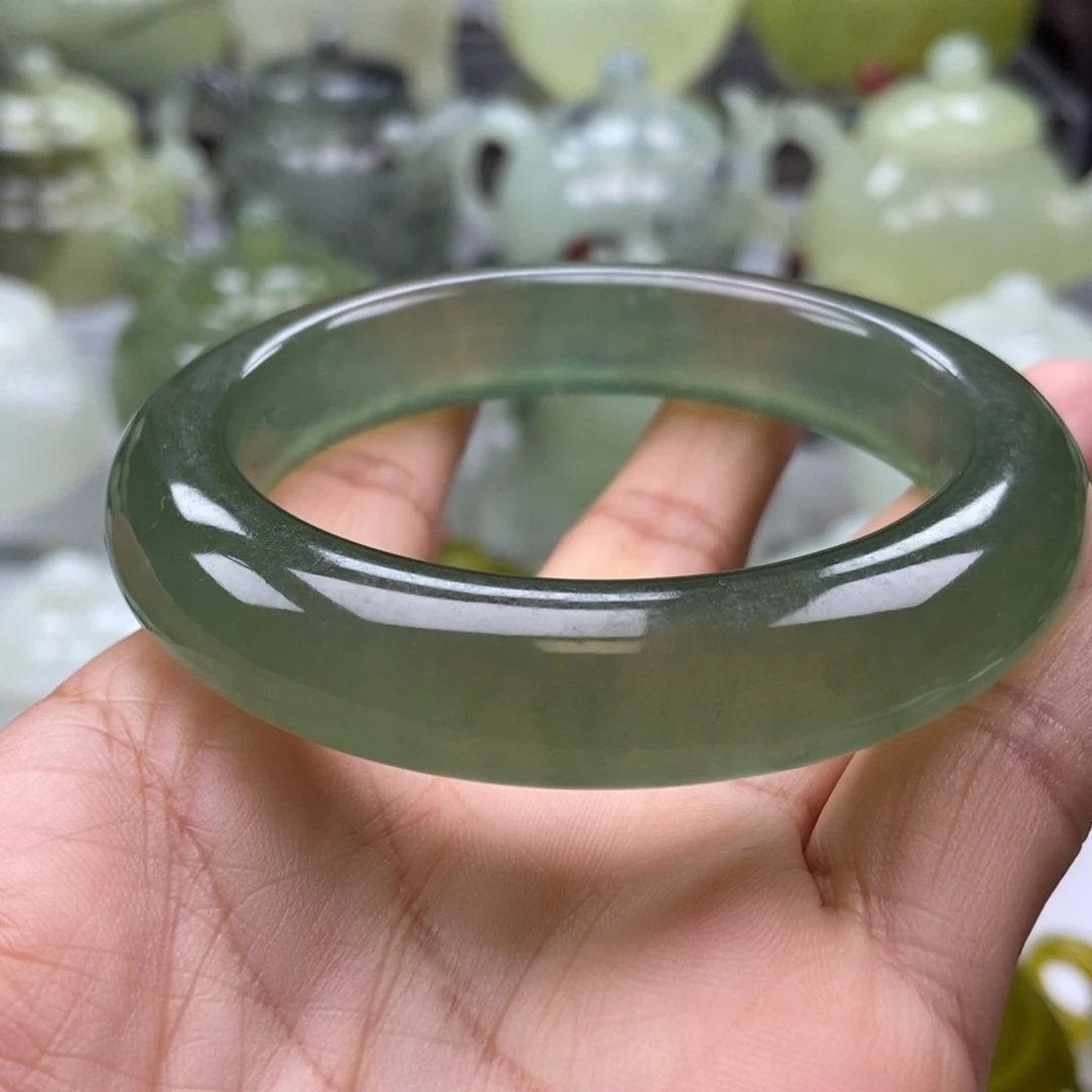 蛇纹石玉未镶嵌手镯57