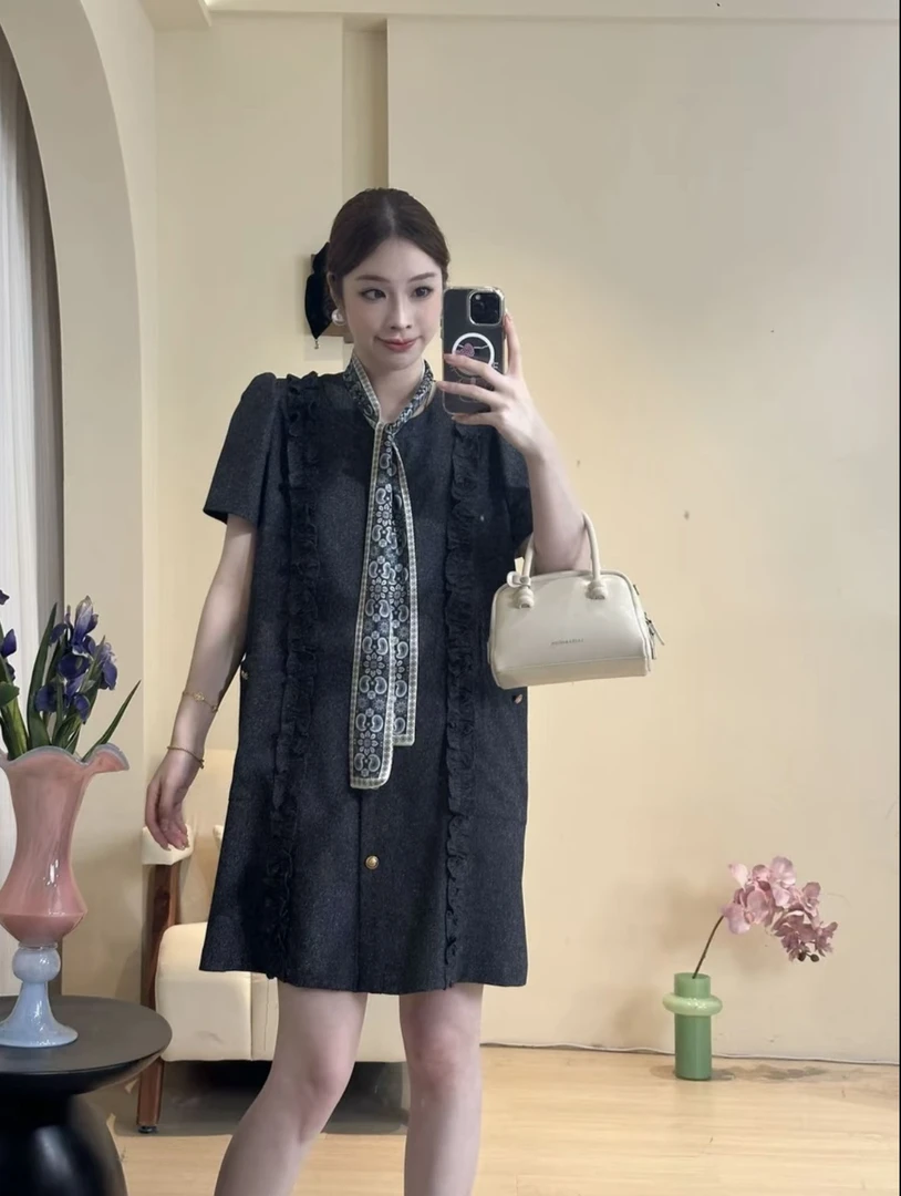 十一原创【赛里木湖】连衣裙 挂脖飘带木耳边拼接微胖显瘦