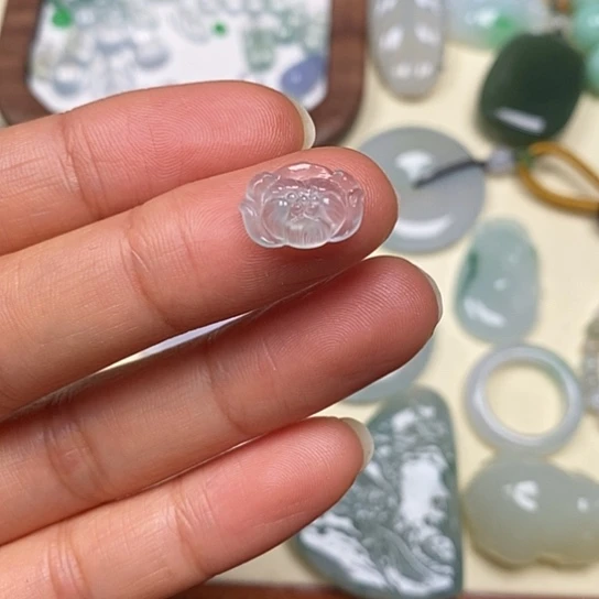 翡翠未镶嵌吊坠(不含链)天然缅甸翡翠莲花