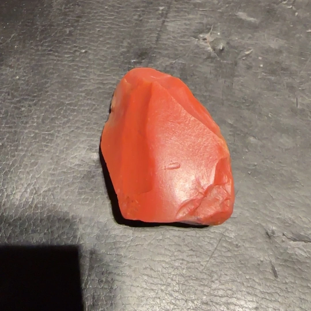 老挝石奇**胜田黄原石，