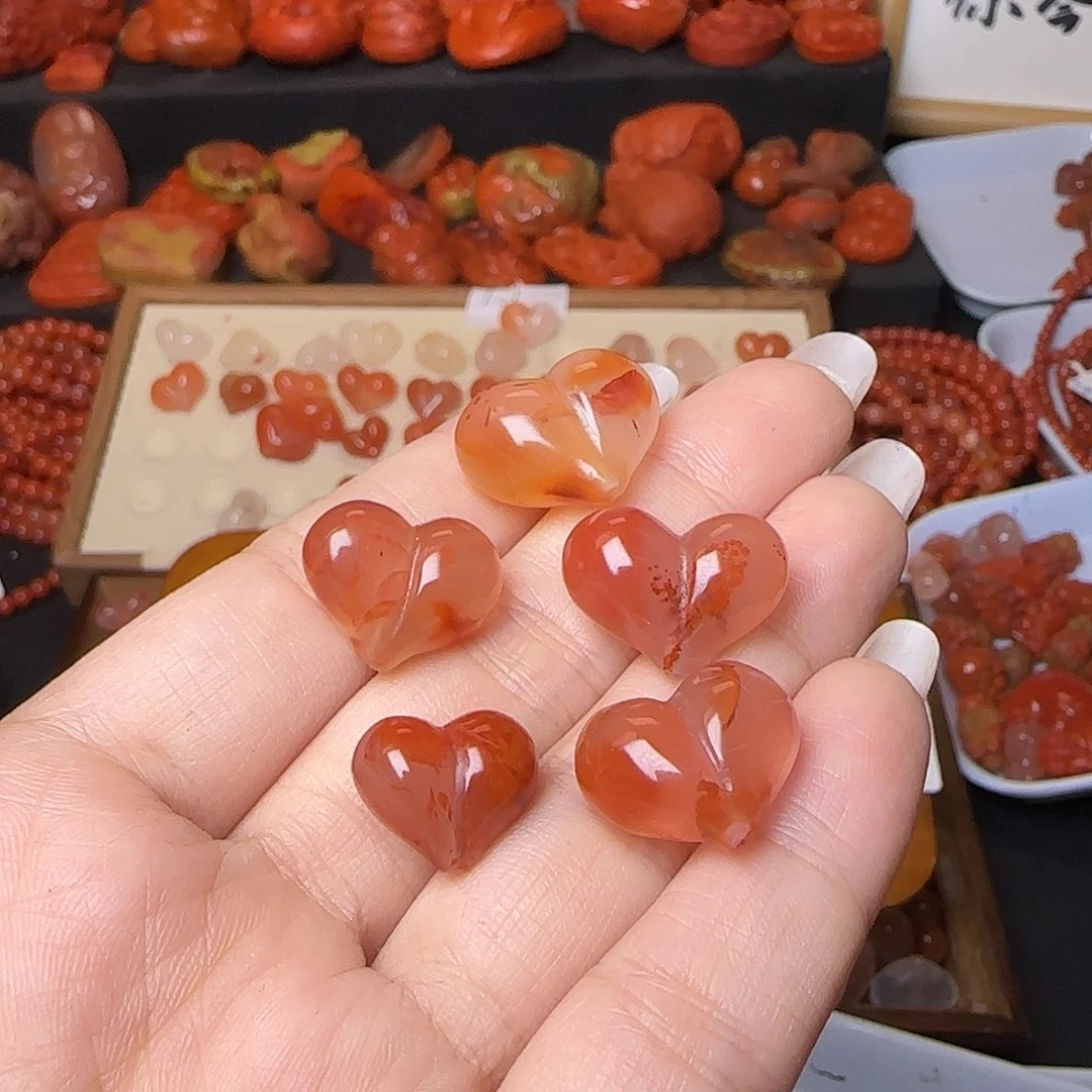 五****南红玛瑙未镶嵌颈饰