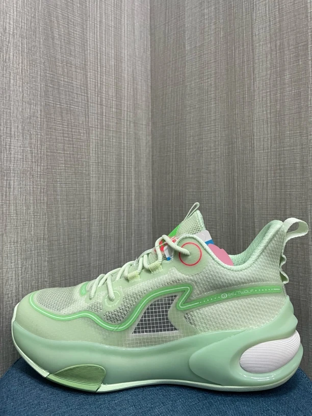 （44码捡漏）夏季单网青少年实战篮球鞋摩擦有声