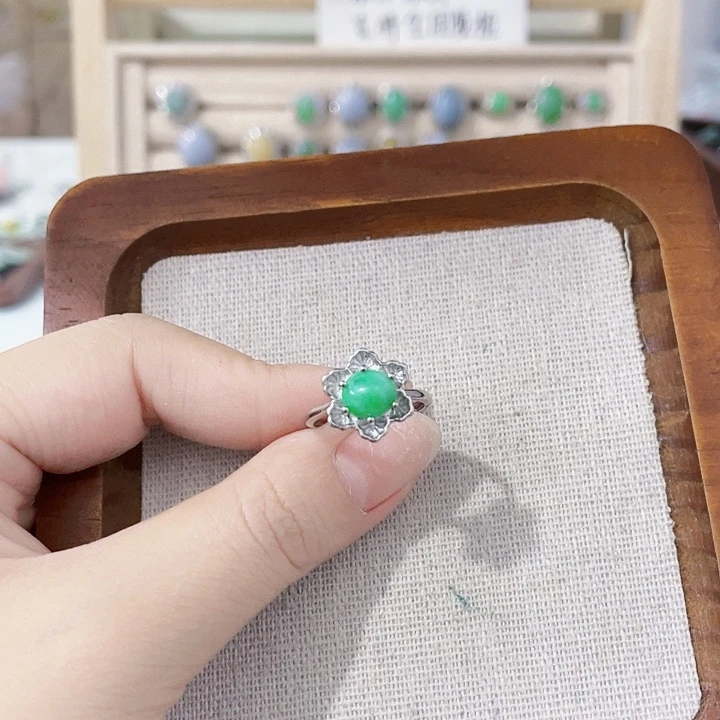 翡翠未镶嵌颈饰天然翡翠Ａ货