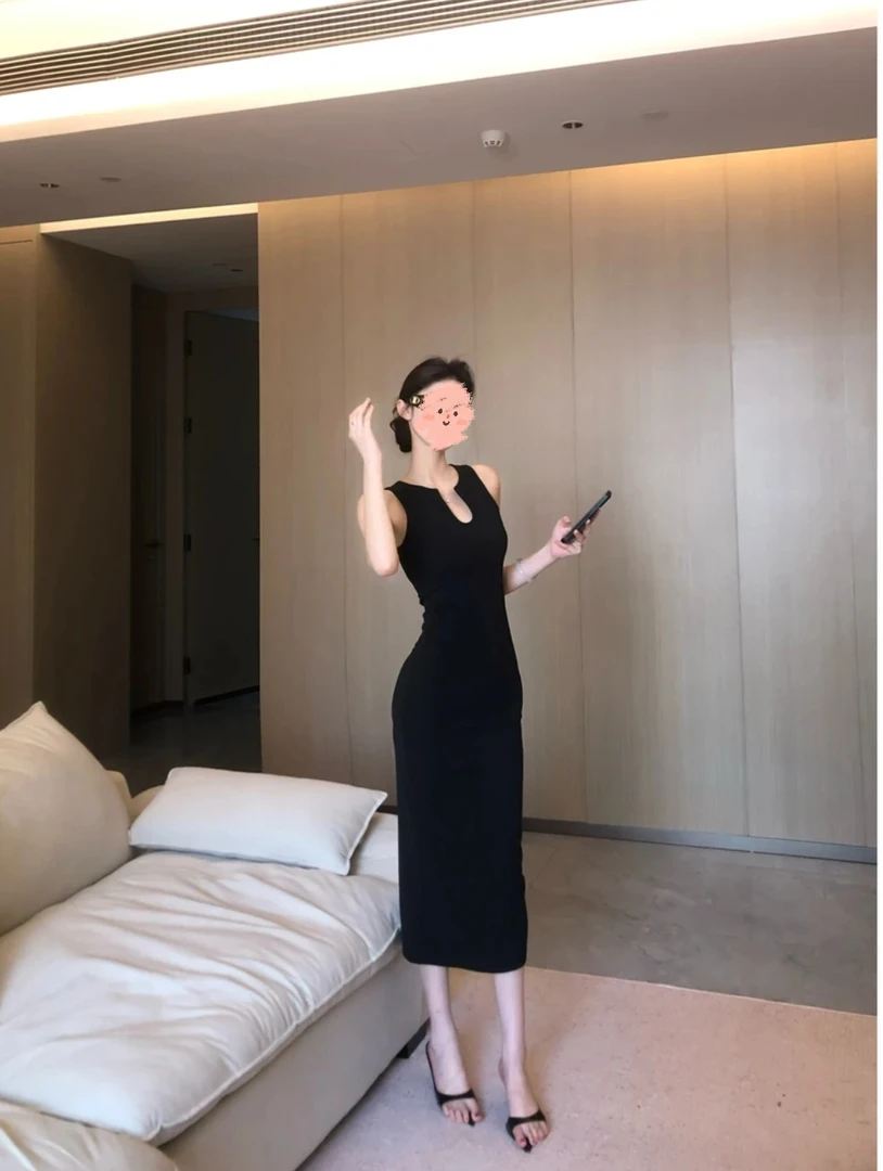 【黛克拉之吻】古早高极简深v无袖背心夏季包臀修身显瘦长款连衣裙