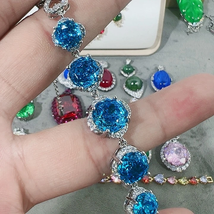 钨金无红宝蓝宝满钻镶嵌大宝贝
