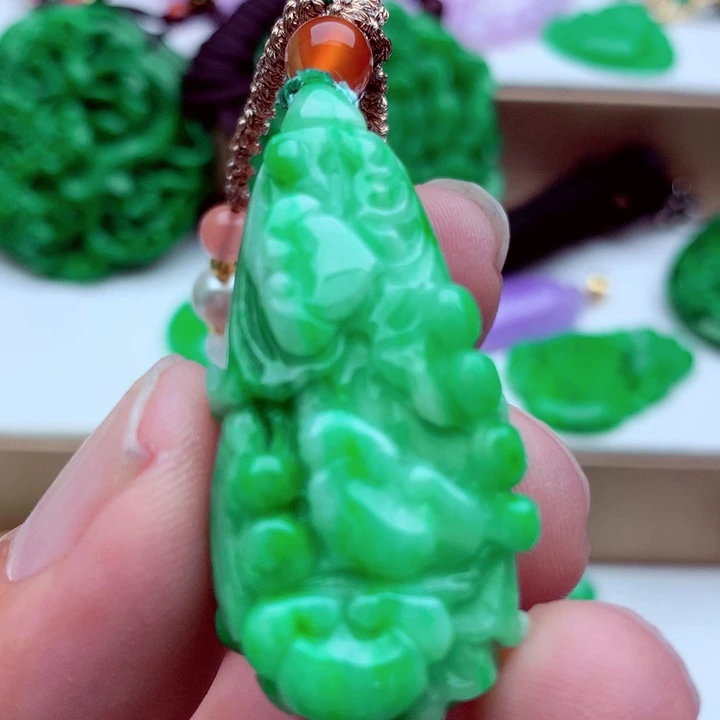 翡翠未镶嵌吊坠(不含链)