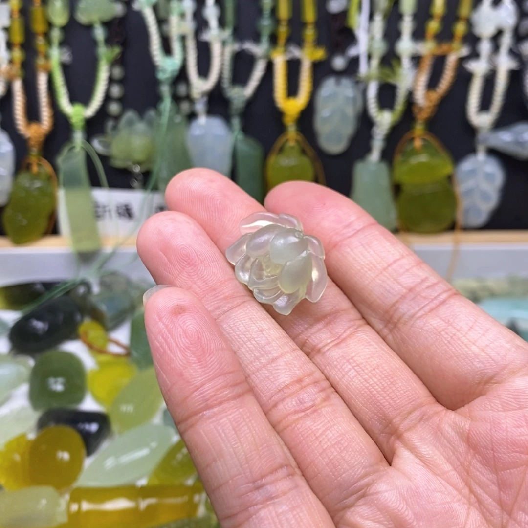 蛇纹石玉未镶嵌岫玉