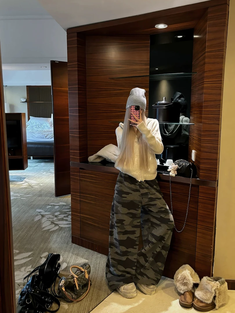 【迷彩地貌】秋季新款连帽休闲双拉头针织毛衣配休闲卫裤/短裤套装