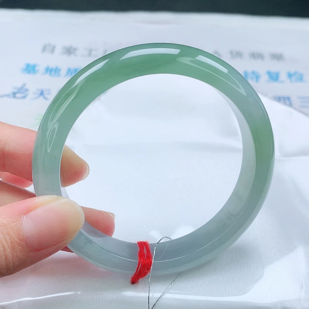 翡翠手镯未镶嵌56➕圈