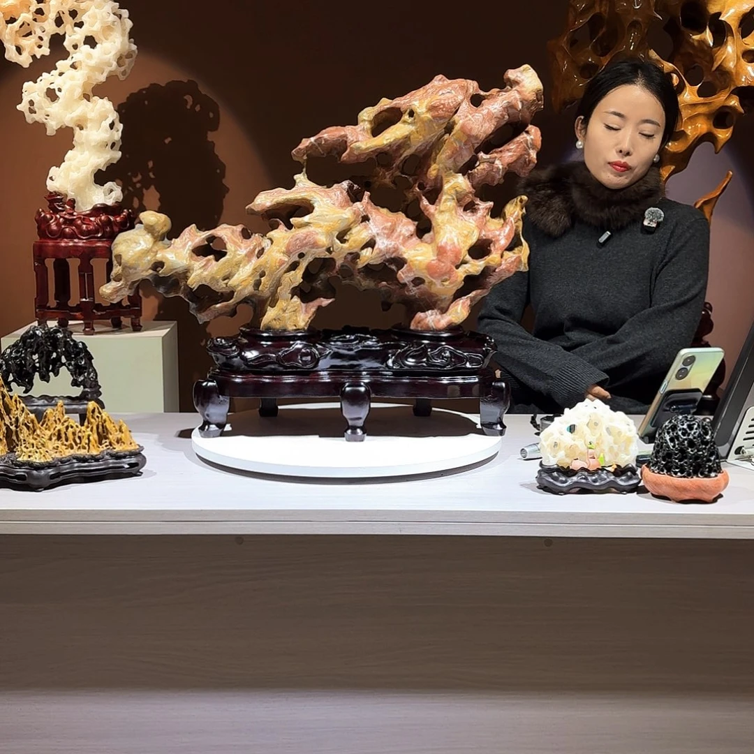 ?*太湖石摆件，宽，72。 高，58