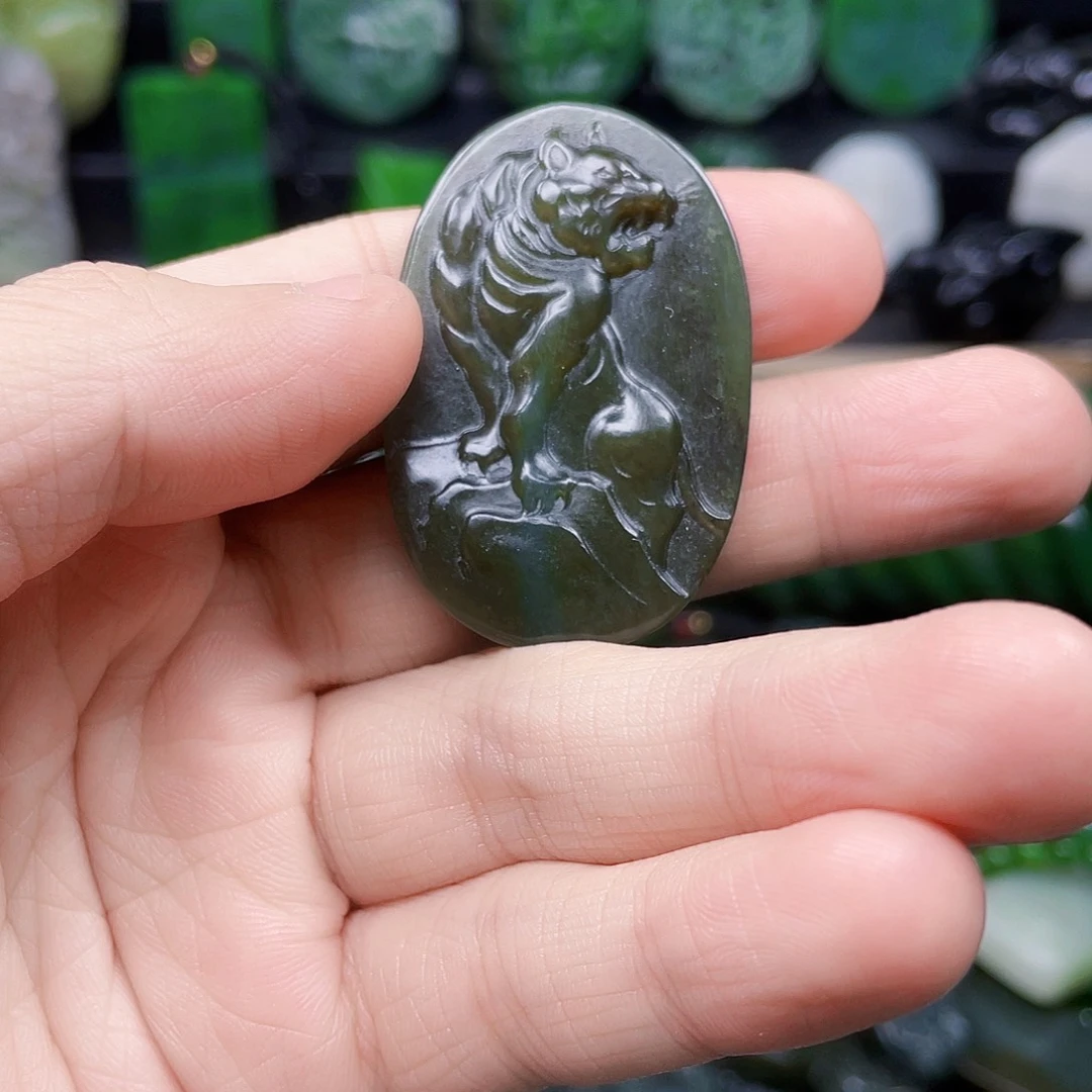 和田玉未镶嵌珠宝半成品