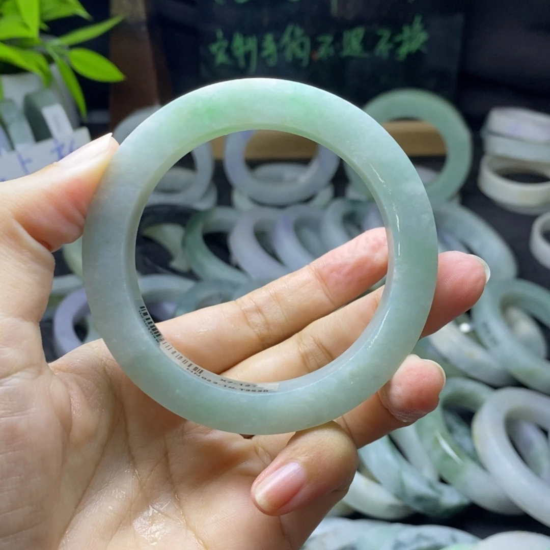 啊***旭未镶嵌手镯定制翡翠