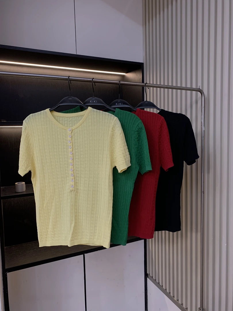 【NO退NO换】鑫燃KIKI 小众时尚百搭高级感针织短袖 679-1 VY