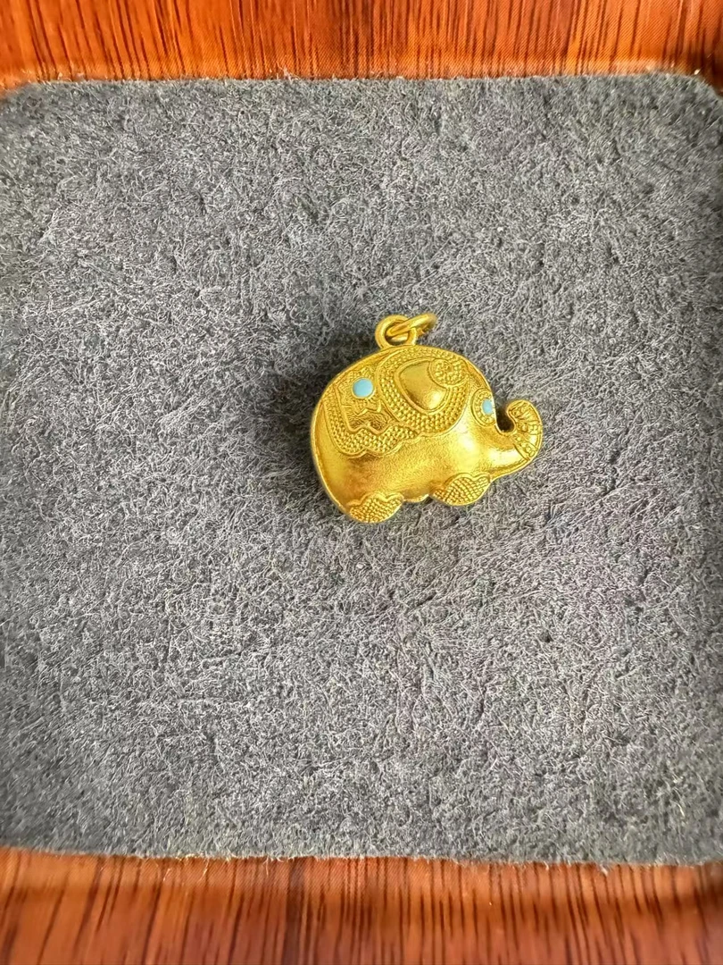 足金999 古法工艺小象吊坠