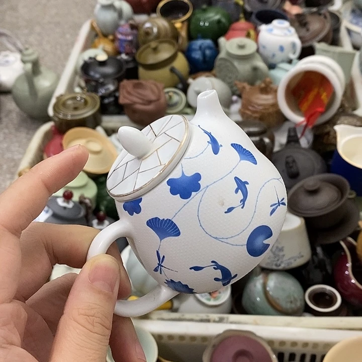 陶瓷艺术品及陶瓷壶