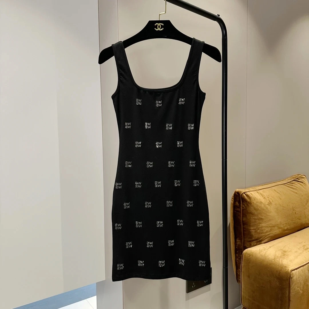 2025夏季新款气质修身辣妹网红字母满钻烫钻时尚流行吊带连衣裙