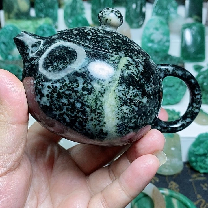 未镶嵌独山玉颈饰