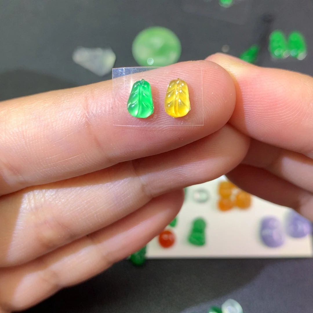 翡翠未镶嵌颈饰叶