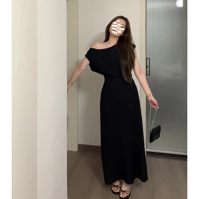 连衣裙女2025夏季新款法式气质露肩设计感百搭收腰显瘦中长款裙子