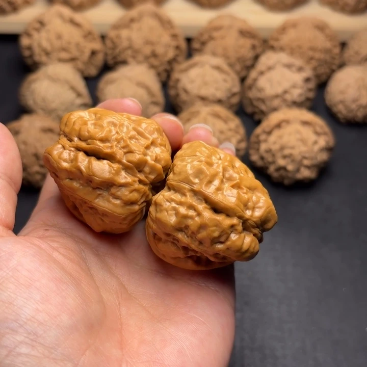 吉***祥文玩核桃把件42蛤蟆克重47.3