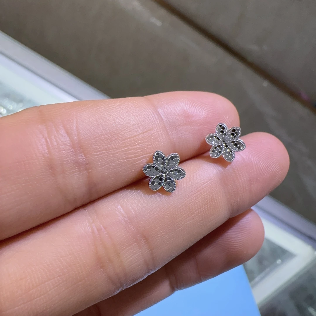 925银耳饰 胖女麻女 S925银耳钉