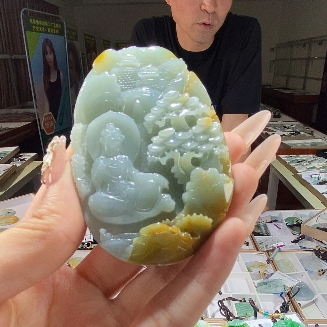 翡翠未镶嵌颈饰翡翠