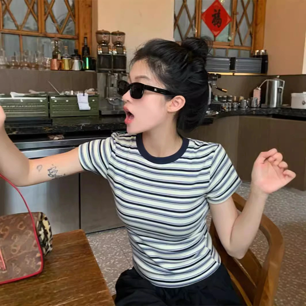 美式复古条纹正肩短袖恤女2024夏季新款修身显瘦短款打底衫上衣