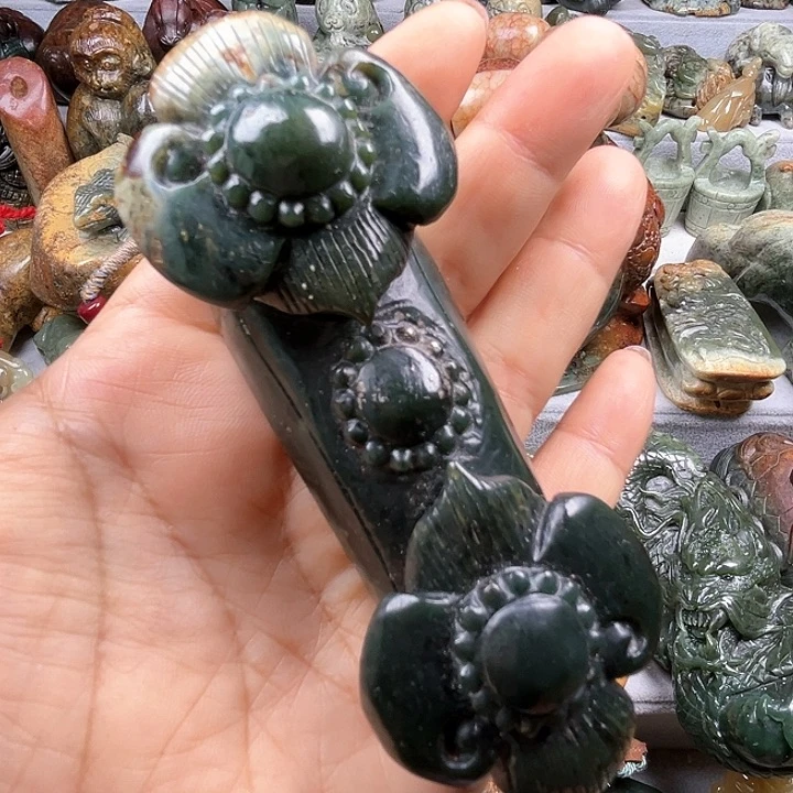 岫岩河磨玉（透闪石质玉）未镶嵌把件