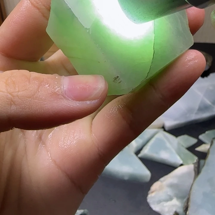 翡翠未镶嵌颈饰从天然缅甸翡翠