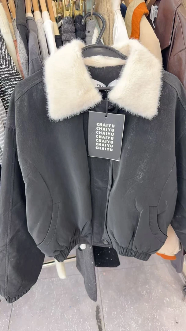 043秋冬新款韩系减龄纯色翻领简约通勤时尚气质百搭小众短款外套