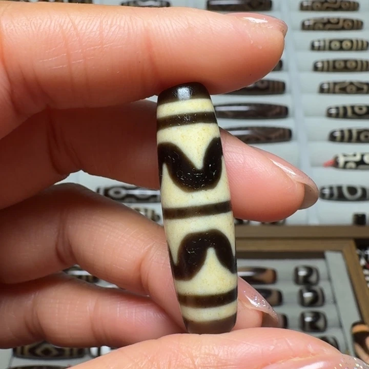 听***风玛瑙/玉髓未镶嵌颈饰