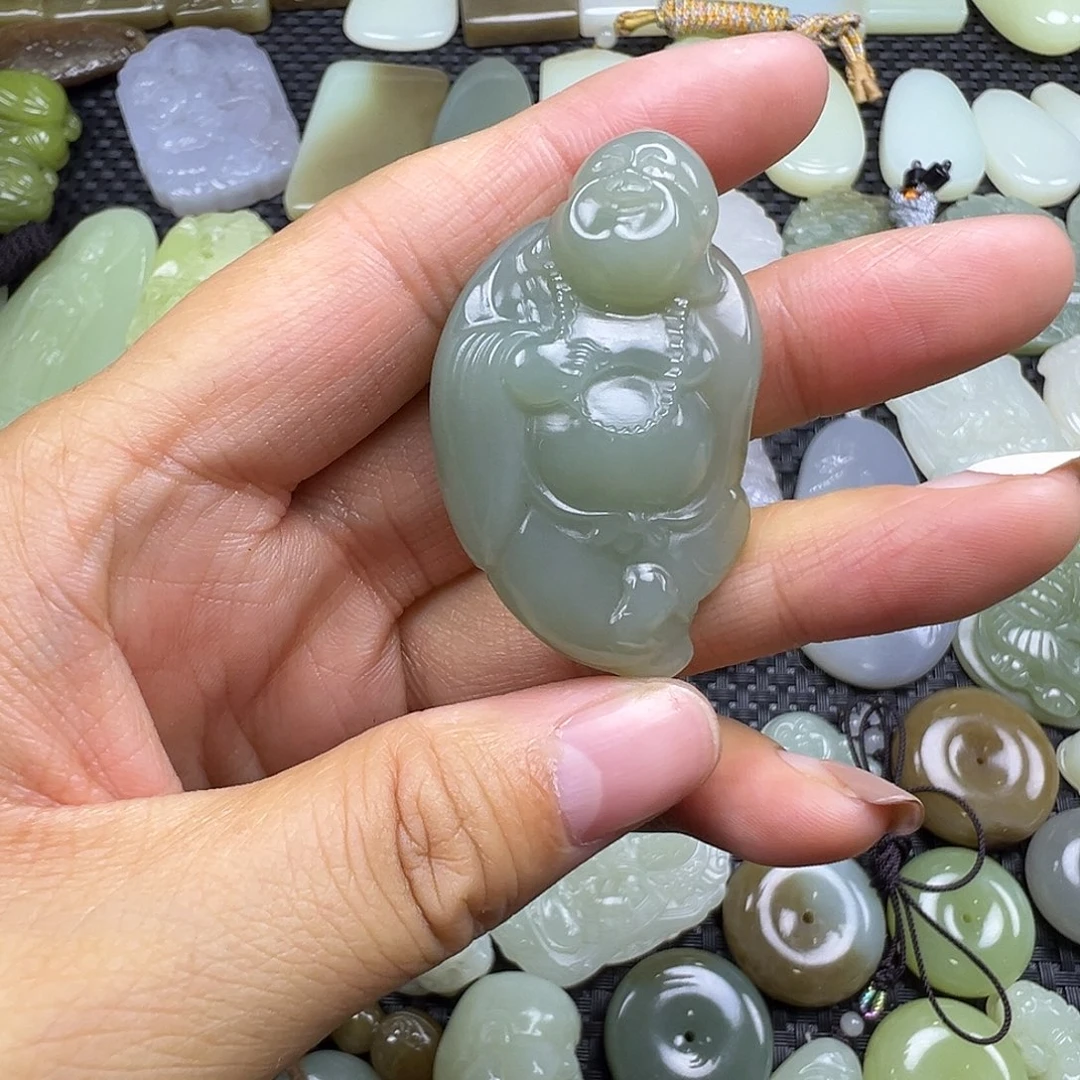 和田玉未镶嵌颈饰卡47.4