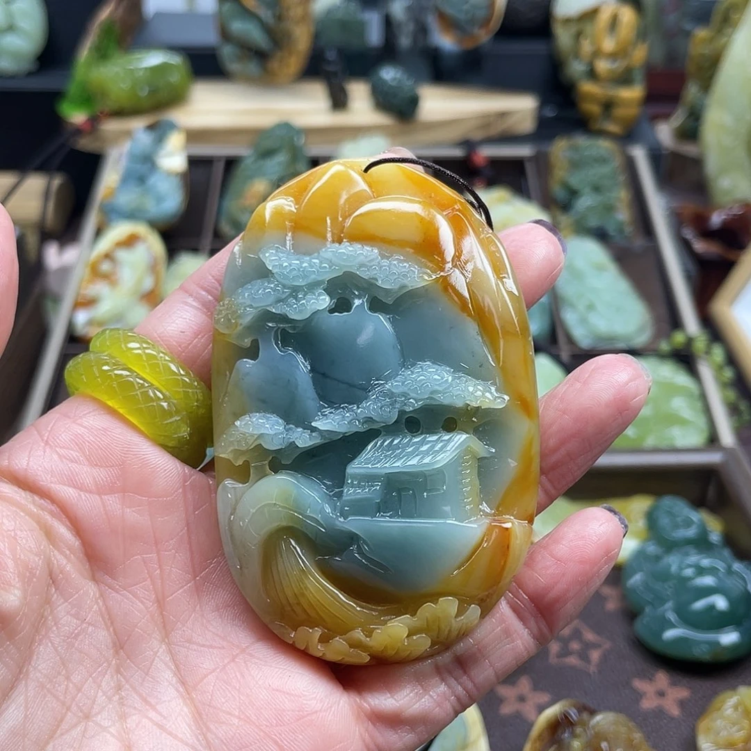 蛇纹石玉颈饰未镶嵌シ****凉花玉山水
