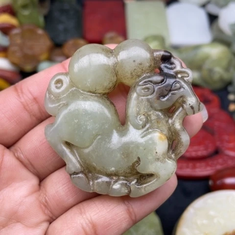 蛇纹石玉颈饰未镶嵌62