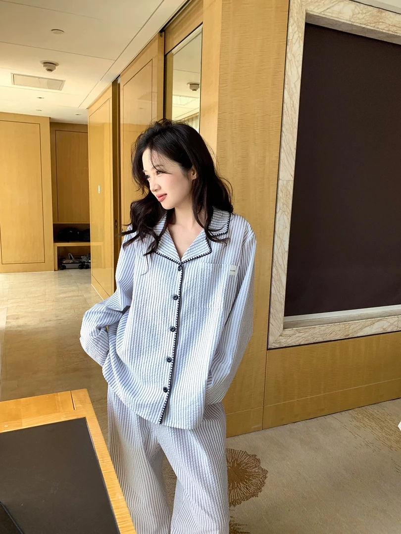 韩版简约氛围感秋季新款翻领条纹睡衣女宽松设计感长袖家居服套装