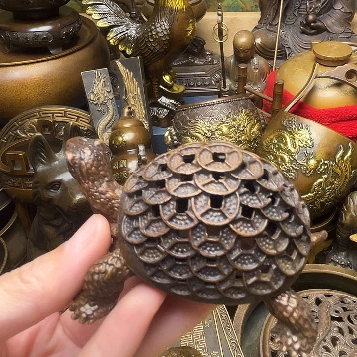 精美铜器批发档口