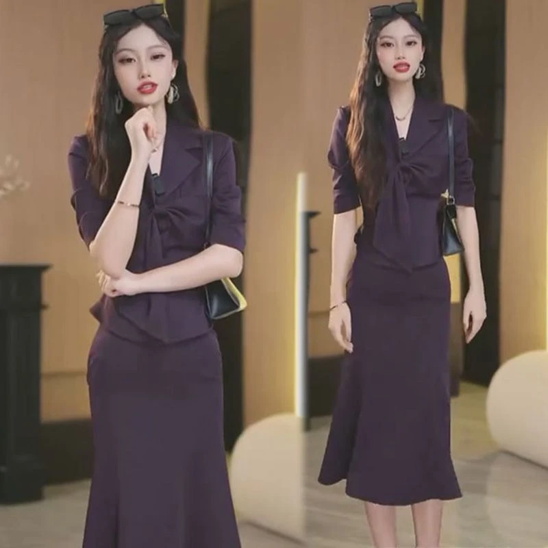 韩系爆款套装2025秋季新款时尚修身显瘦洋气上衣高腰半身裙两件套