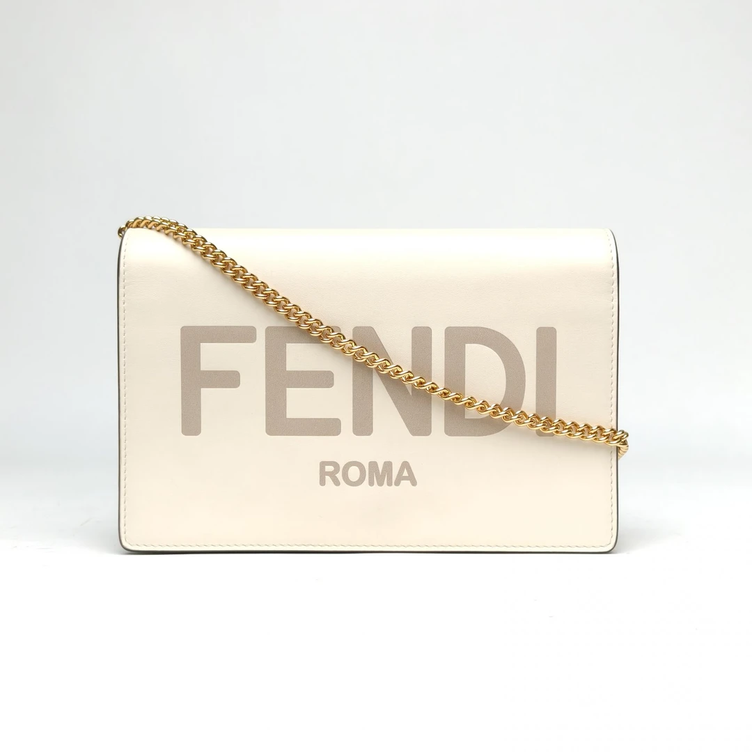 99新 FENDI/芬迪 【念念】 字母大logo WOC 链条单肩包