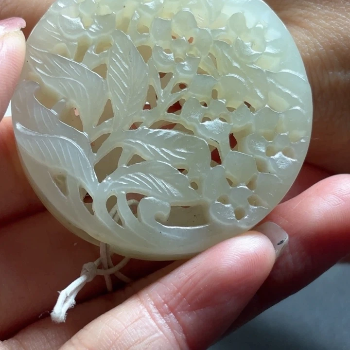 和田玉挂件未镶嵌Q*A