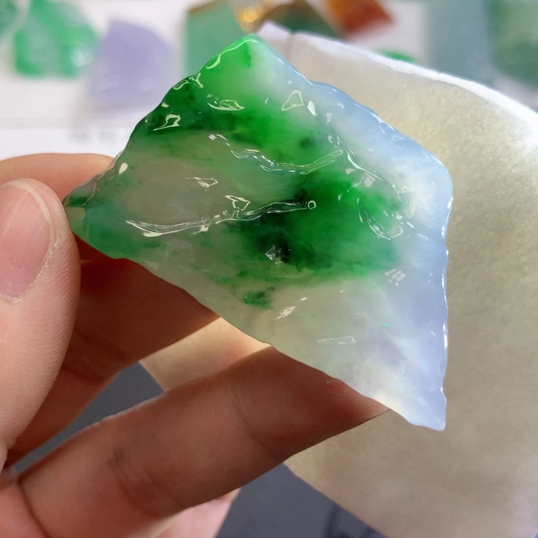 【闪购商品】翡翠吊坠(不含链)未镶嵌