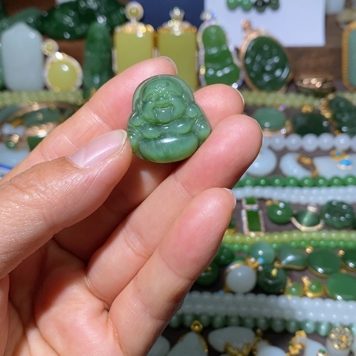 和田玉（碧玉）未镶嵌颈饰