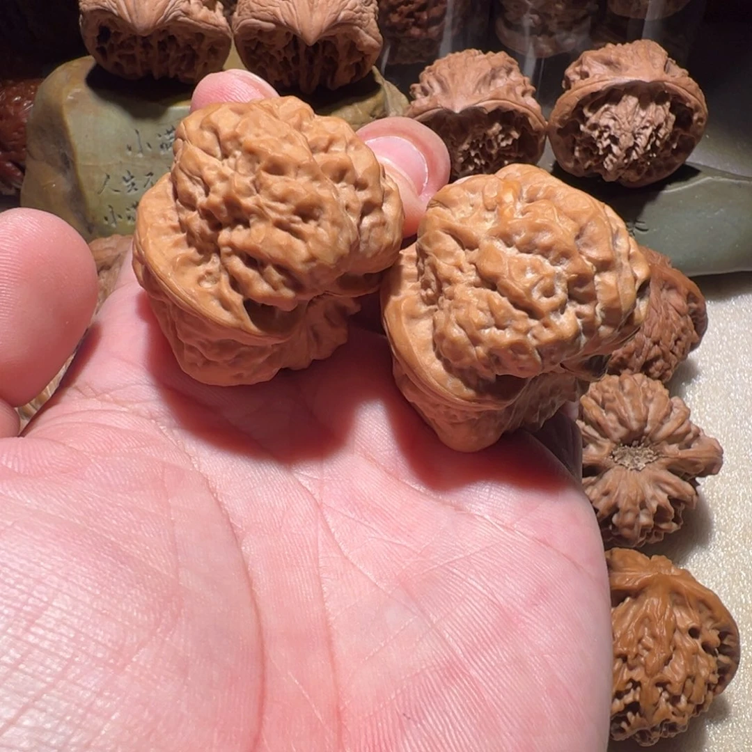 把件文玩核桃蛤蟆头福利，有修，运费到付，不退不换