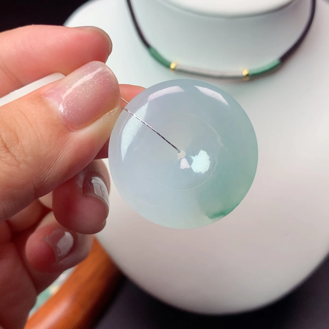 翡翠未镶嵌颈饰04