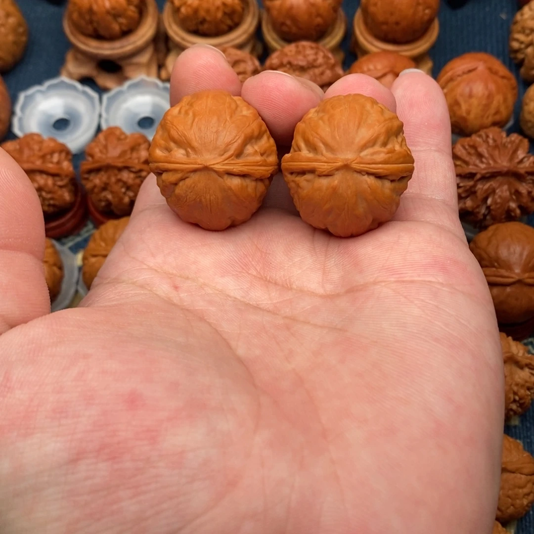 文玩核桃把件虎头王