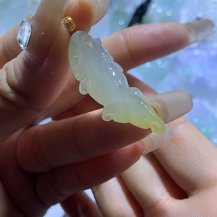 翡翠18K金镶嵌颈饰天然翡翠A货吊坠