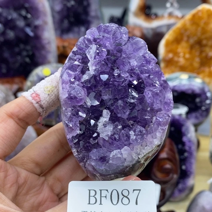 水晶大型摆件（非配饰）未镶嵌